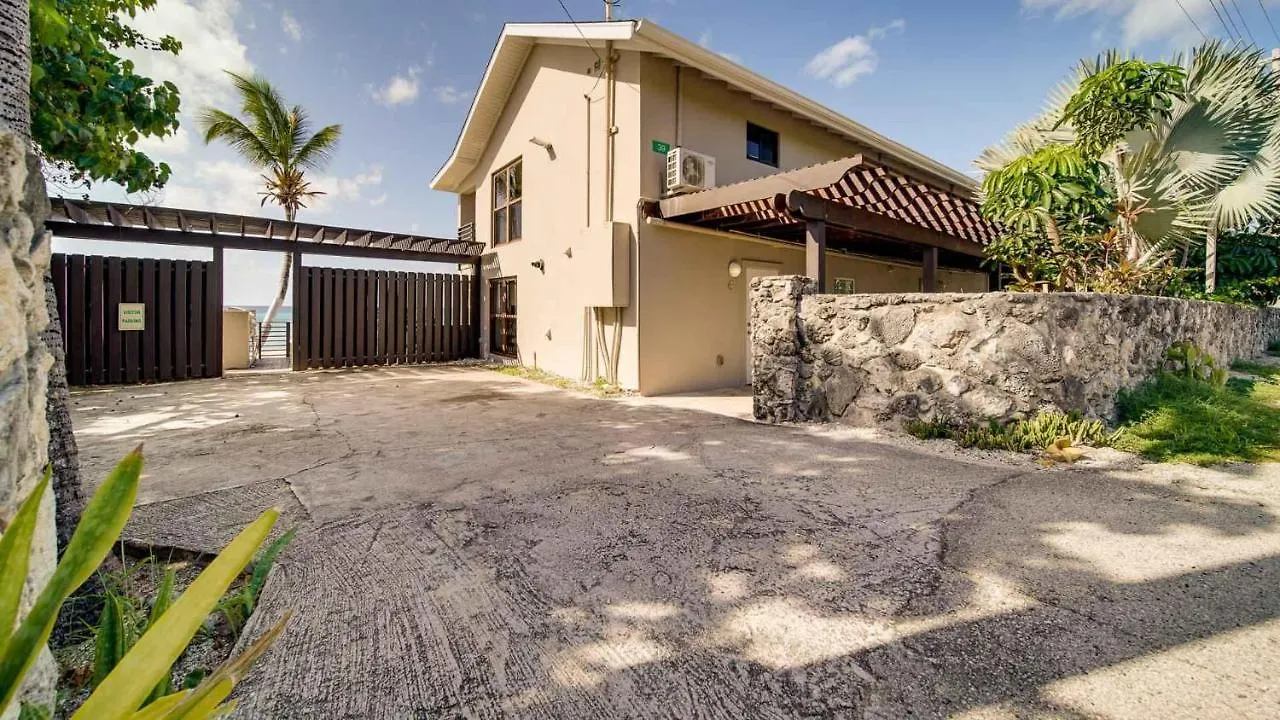 Seven Mile View Condo #3B West Bay Ferienhaus
